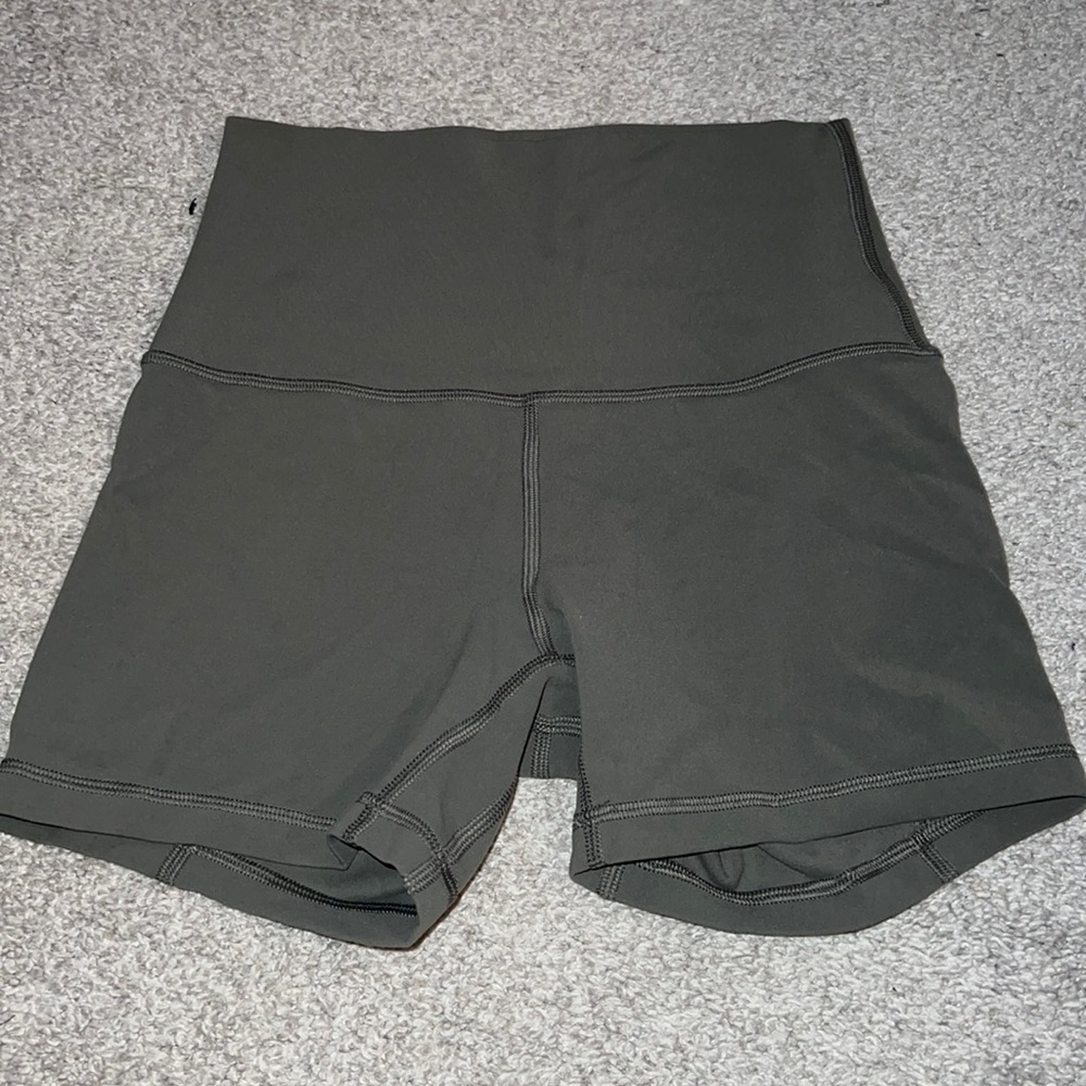 LULULEMON ALIGN SHORTS